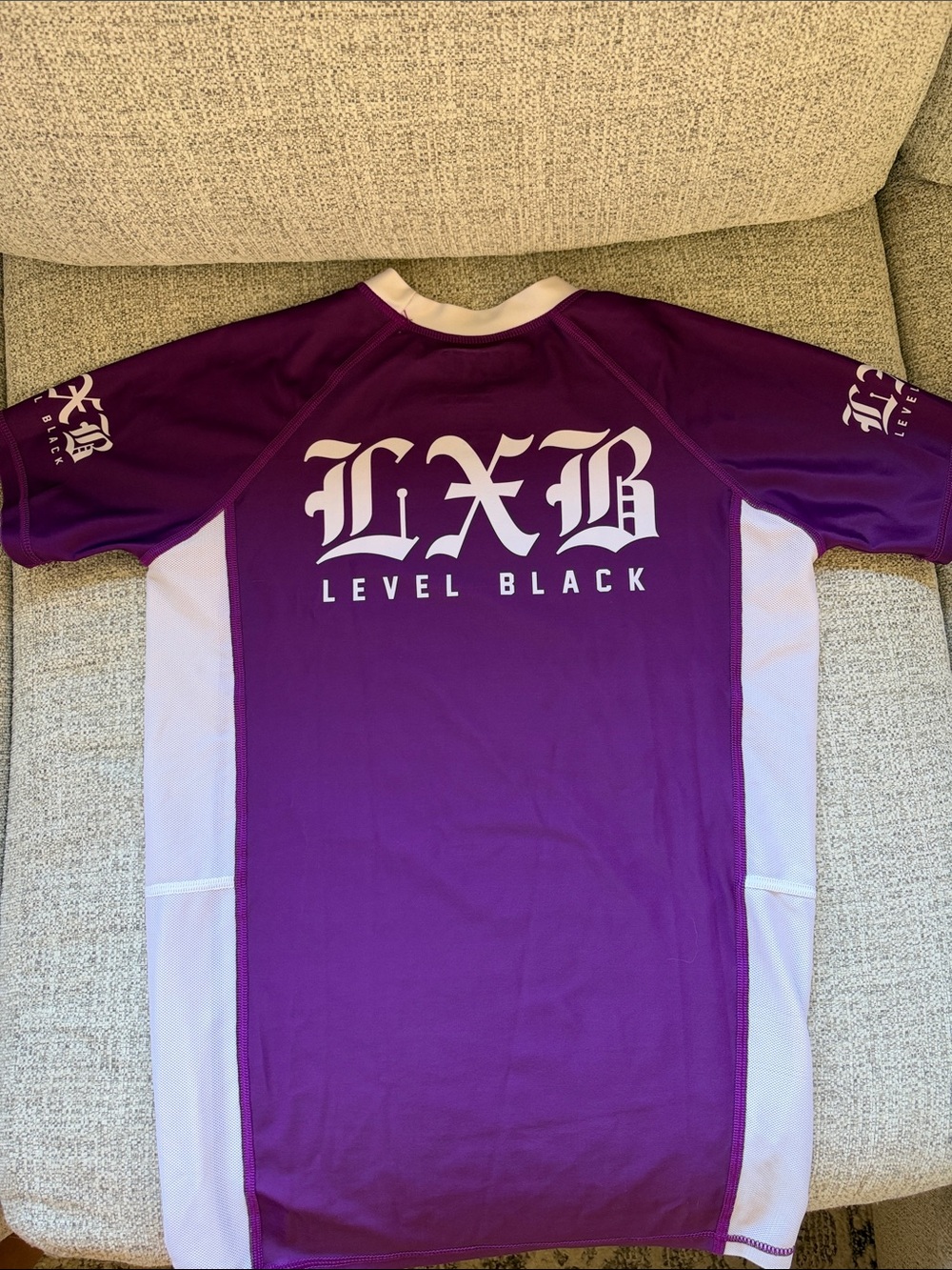 Level Black Rashguard - Picture 2 of 2